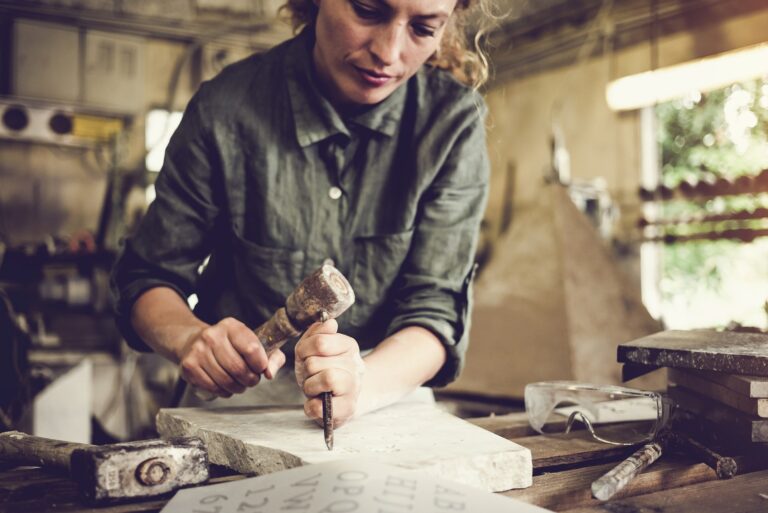 7 Online Tools That Every Handmade Business Owner Needs